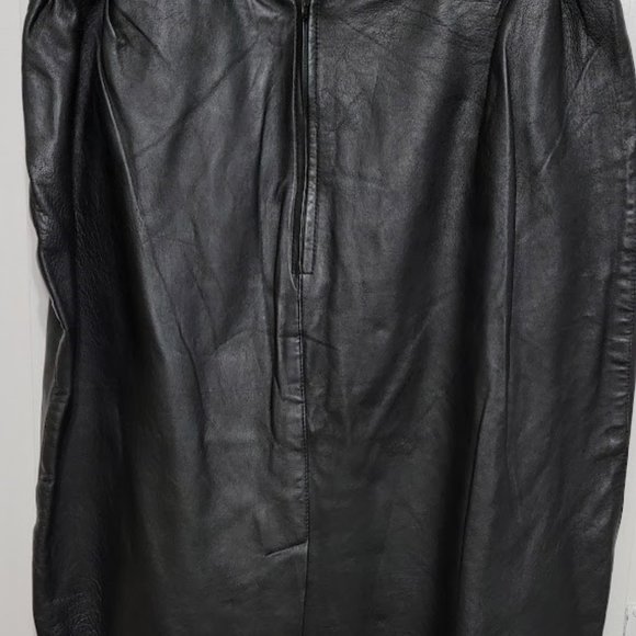 Bagatelle Genuine Leather Black Skirt with Slit in the Back - Picture 2 of 8